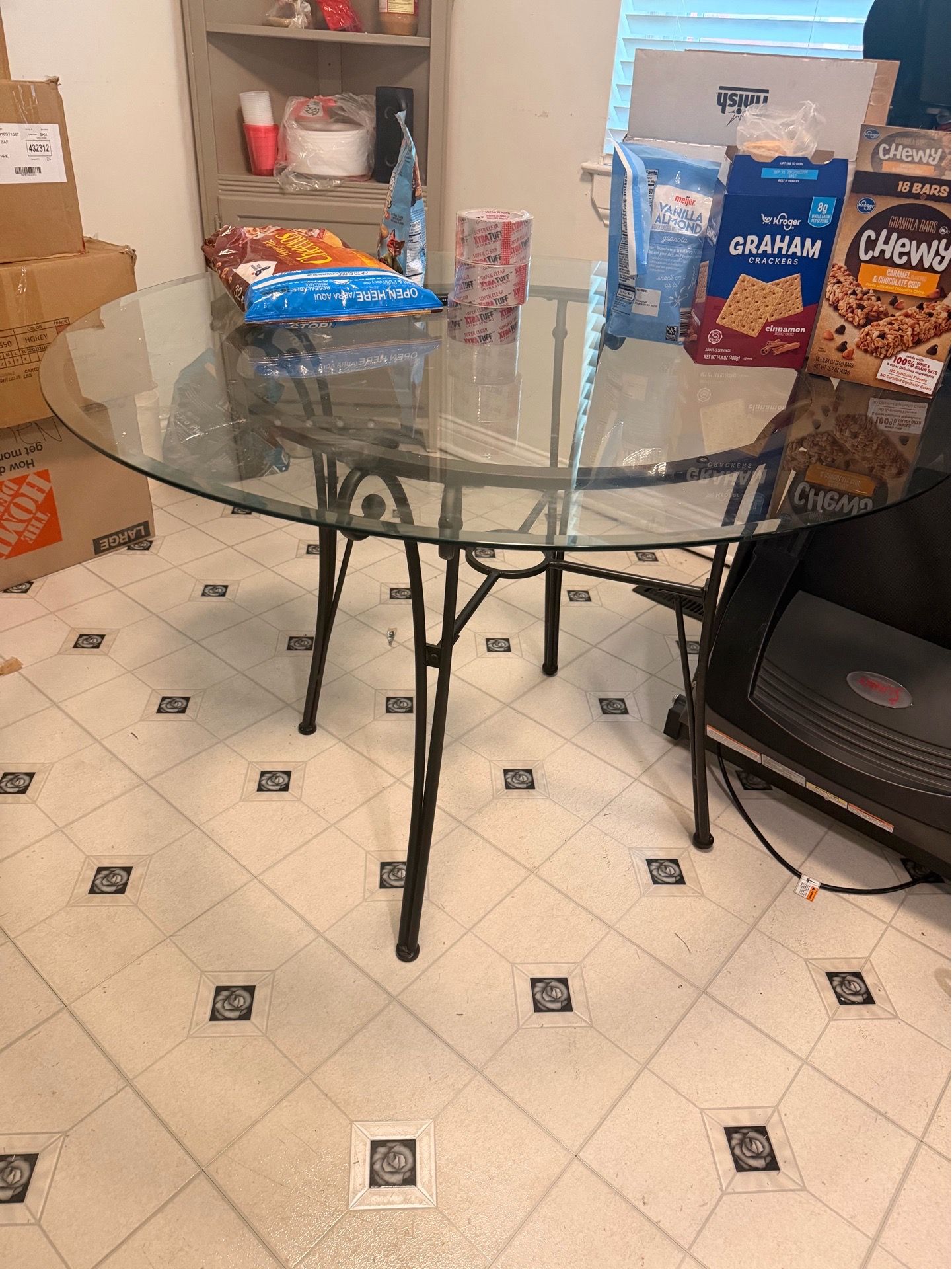 Glass kitchen table and 4 chairs