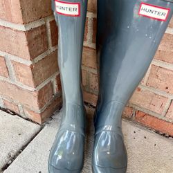 Hunter rain boots wmn Size 5 Shiny Grey