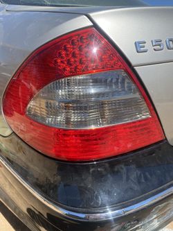 W211 E320 E500 E350 Facelift Tail Lights
