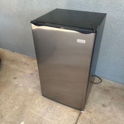 Frigidaire Refrigerator