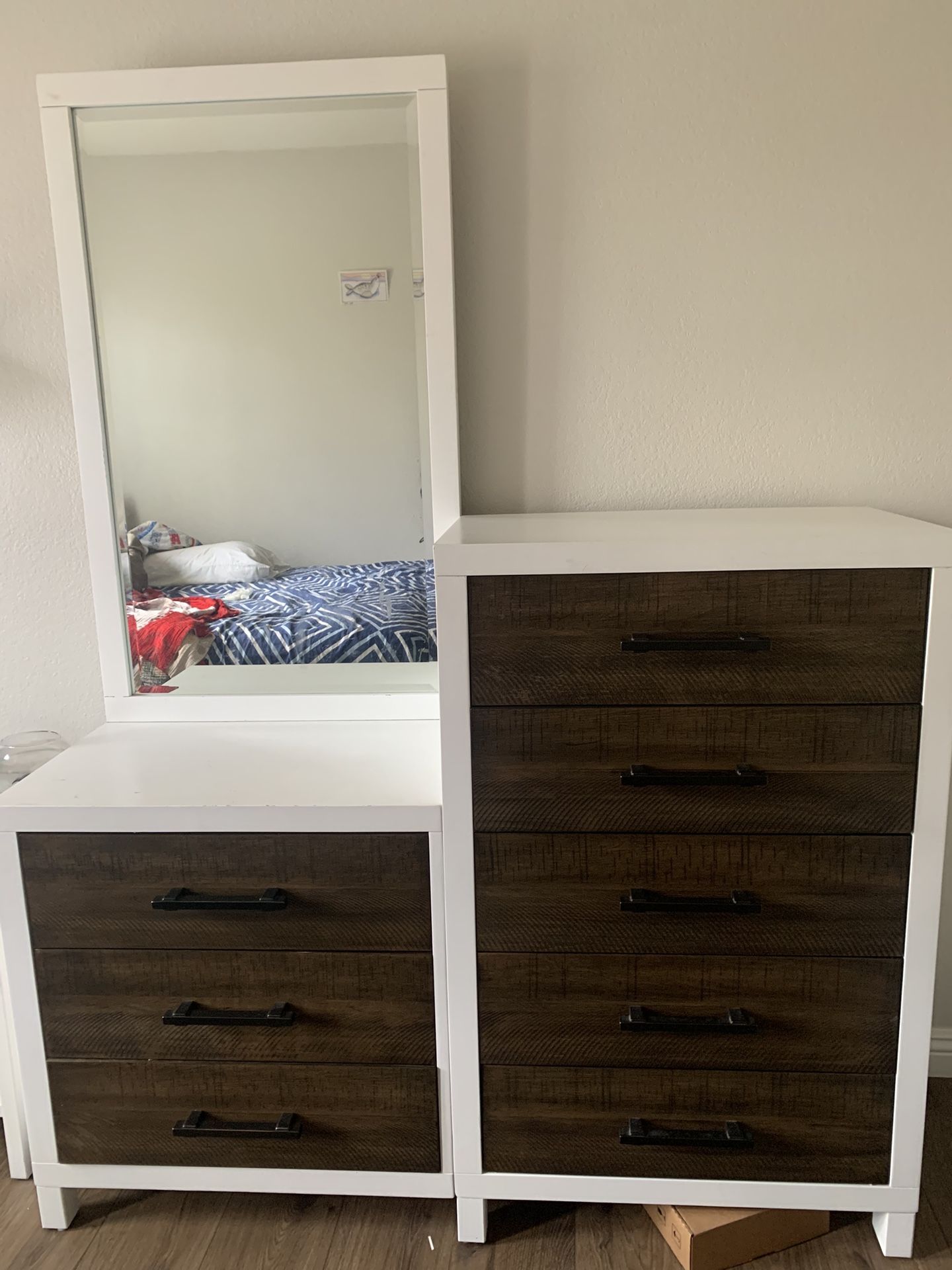 8 Drawers Chest With Mirror