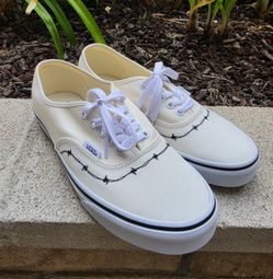 NEW Vans Authentic Off White Barbed Wire Sneaker Shoes Sz 7.5 Mens / 9 Women's