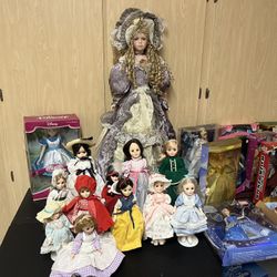 Dolls, dolls, dolls!