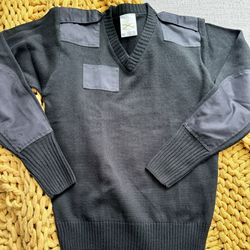 First Class Commando Sweater  Military Style Commando Sweater, (Black), Size Medium  