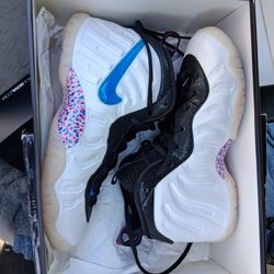 Nike Boys Little Posite Pro 644792-102 White Basketball Sneakers Sz 7y/ 8.5 W