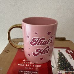 PARIS HILTON THATS’S HOT MUG 