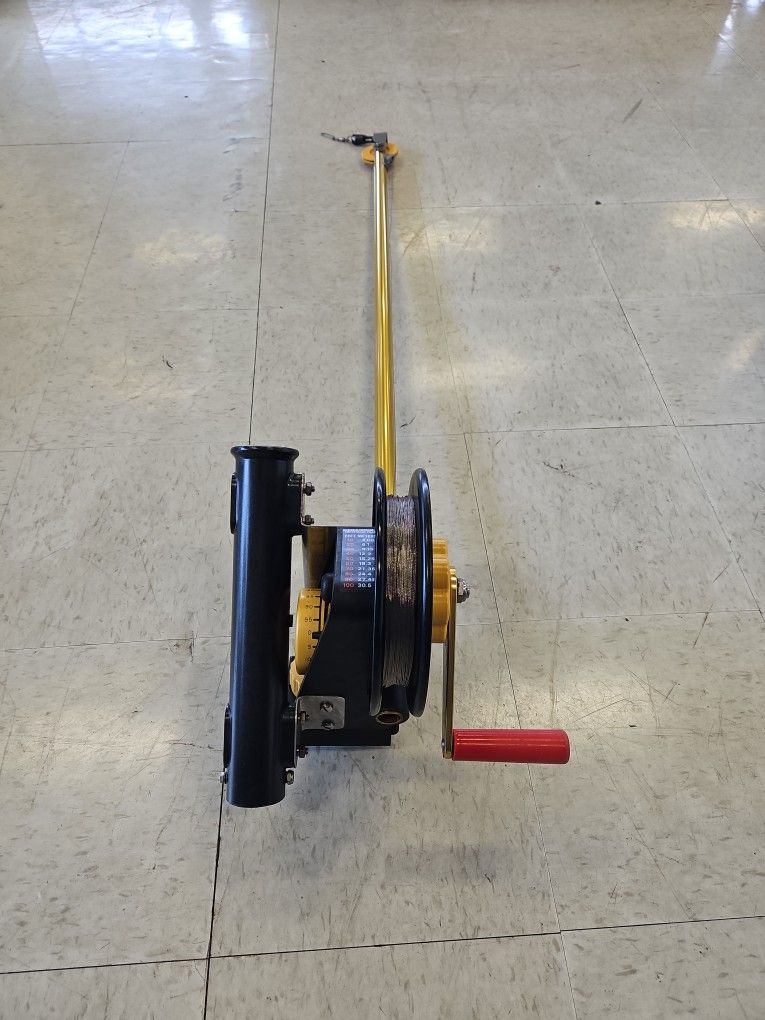 Penn Fathom Master 620 Downrigger with Mount and 48" Boom I-8157