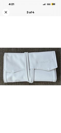 La Beauté Soi White Leather Makeup Brush Roll