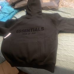 Essential hoddie