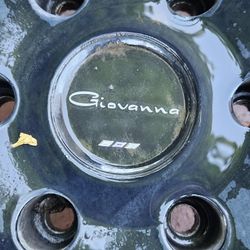 Giovanni 26 inch rins 295/30/26