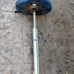 Saddle Seat With Pedestal Power Rise