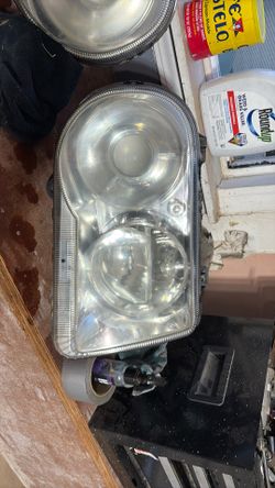 Factory Chrysler 300c Headlights