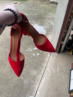 Women’s heels 8 1/2