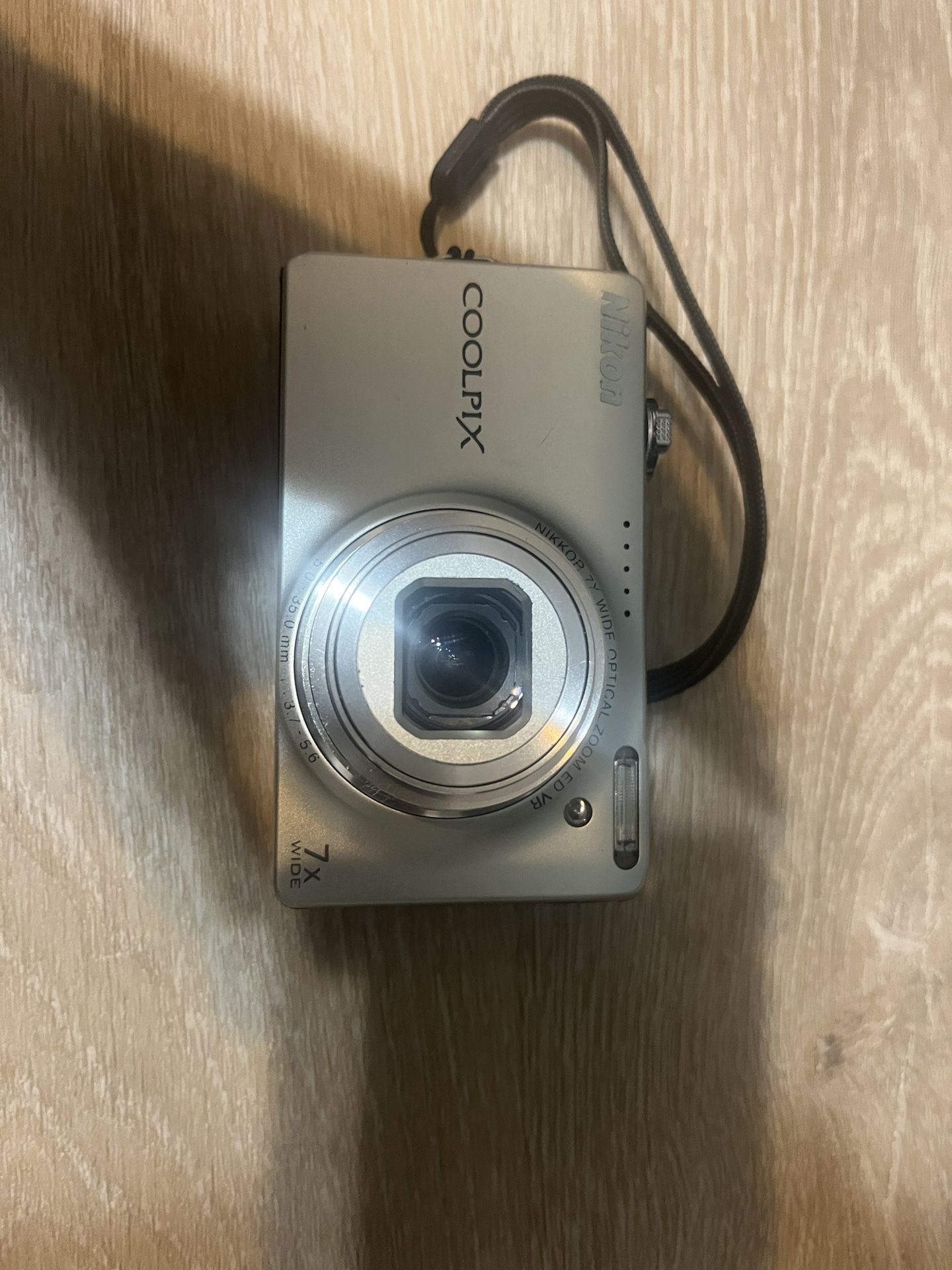 Nikon Coolpix S6000