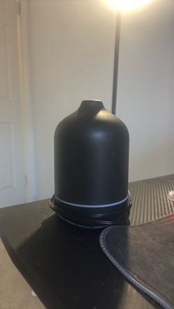 Air purifier (black)
