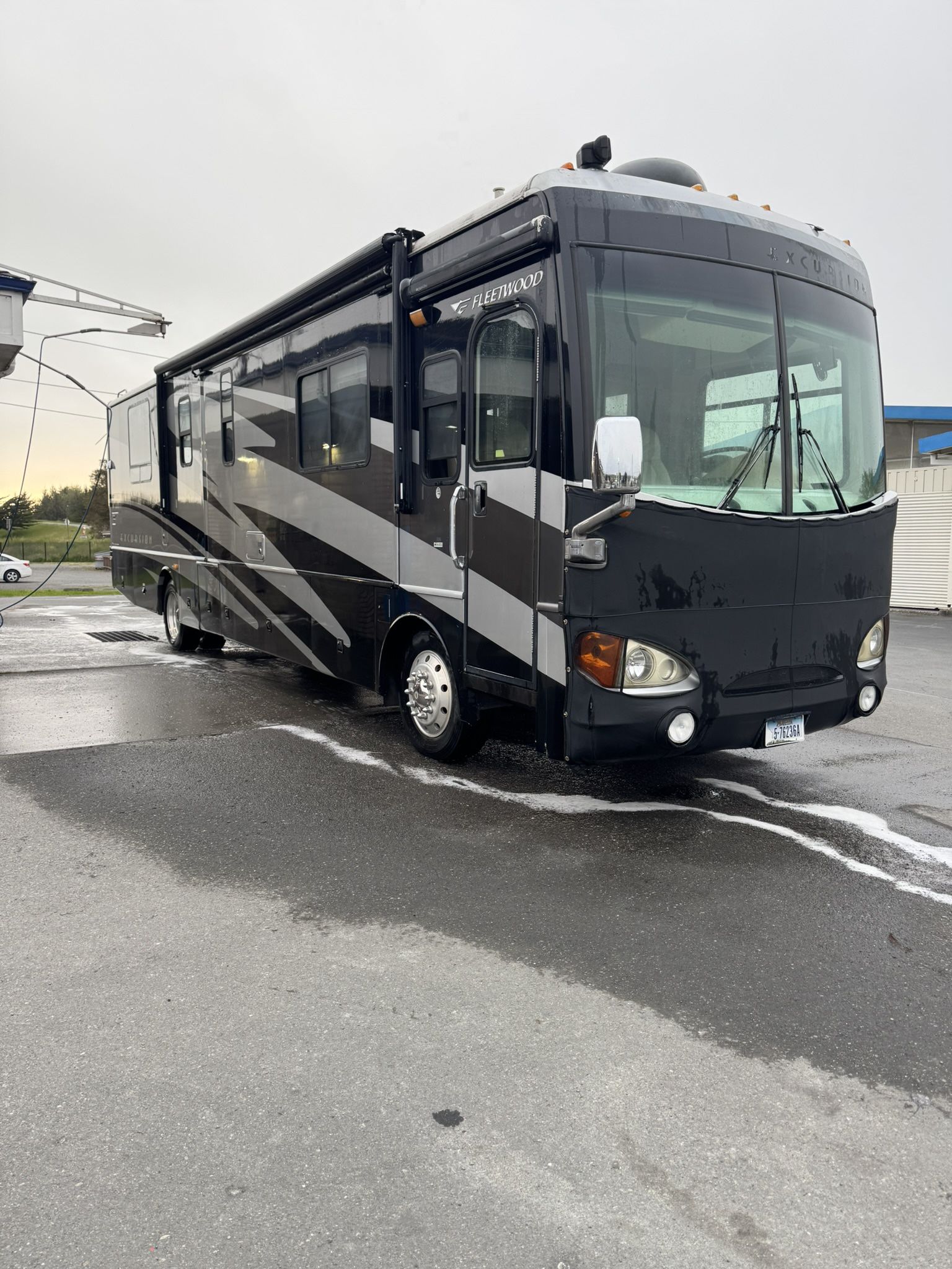 2005 Fleetwood Excursion