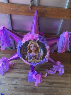 Rapunzel tambor piñata