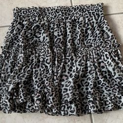 GUESS MINI FLARE SKIRT SZ SM NEW