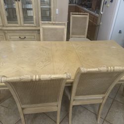 Dinning Table