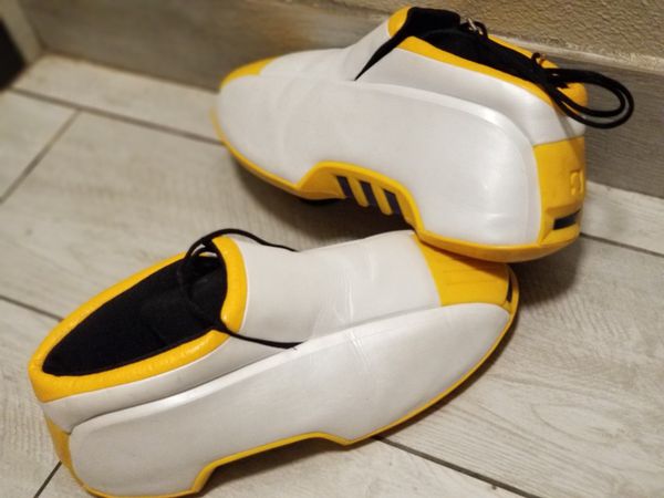 Kobe Adidas Crazy 2 (Lakers Edition) for Sale in Los Angeles, CA - OfferUp