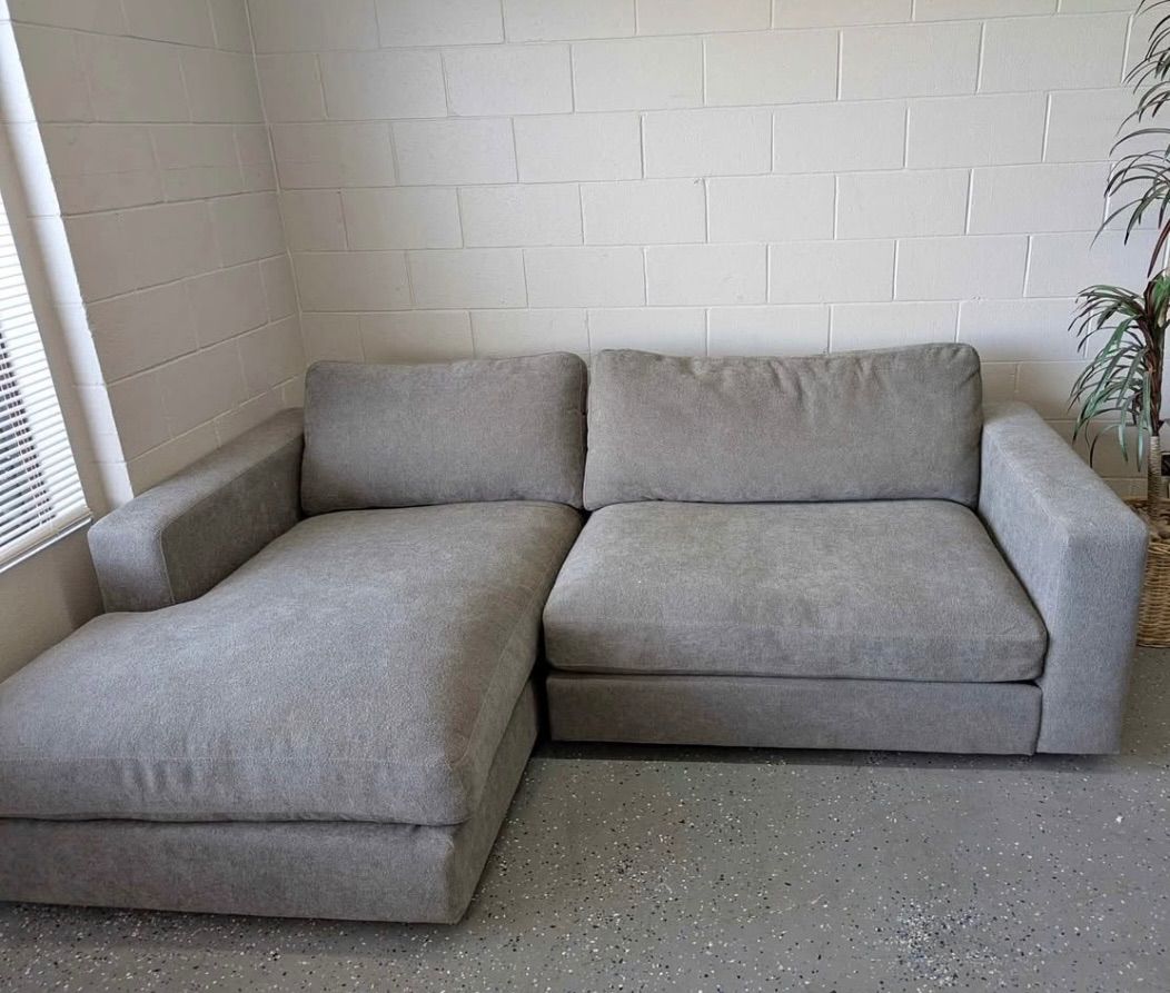 Light Gray Essex Hill Cloud Sectional Sofa from Henredon