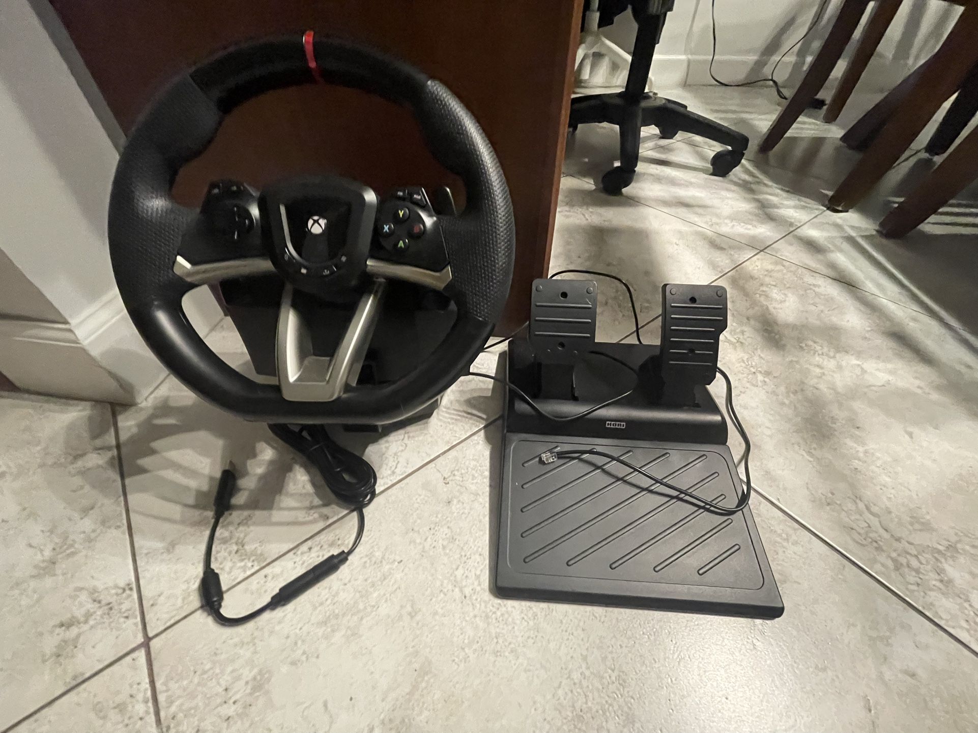 STEERING WHEEL GAMING LIKE NEW