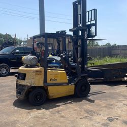 Forklift