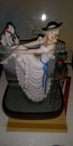 Louis DICART figure. SELLS ON EBAY FOR $225 I'M ASKING $125. BO CHIPS OR CRACKS. COMES IN BOS WITH CERTIFICATE . CAN SHIP