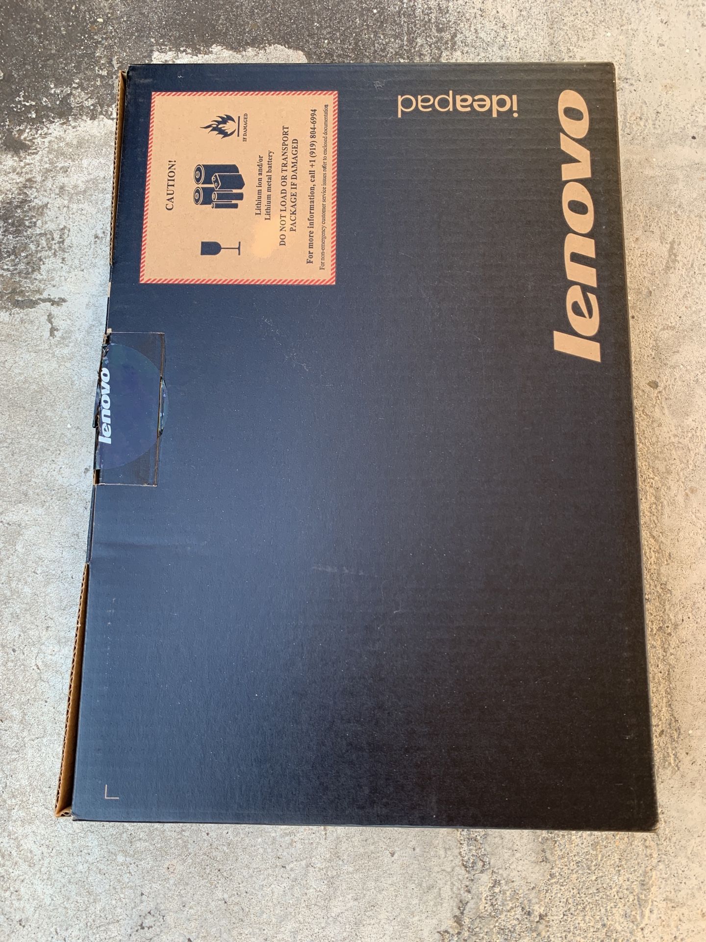 Empty Cardboard Laptop Box with packaging Material Good for Shipping