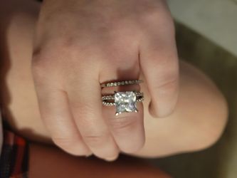 Wedding Band And Engagement Ring Size 5 Thumbnail