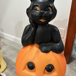 Vintage Black Cat & Pumpkin