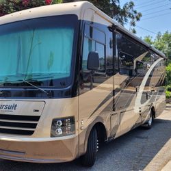2017 COACHMEN PURSUIT 30FW Class A RV Motorhome, Beautiful Condition, Low Miles, Lot's of Extras!