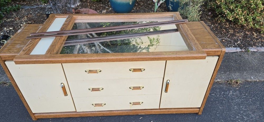 Free Dresser W/attaching Mirror