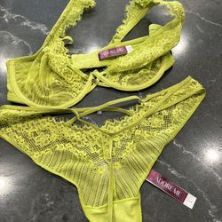 Set Of Bra And Underwear
