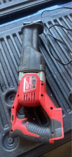 Milwaukee sawzall 18 volts