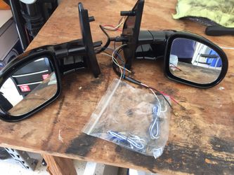 Car door mirrors with lights