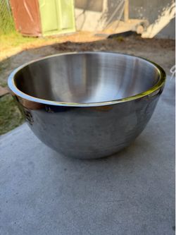 Stainless steel bowl
