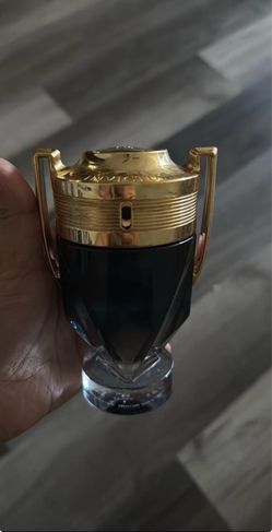 Invictus Men Perfume