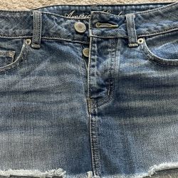 American Eagle Woman’s Skirt