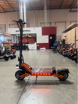 Dual-motor high-speed electric scooter