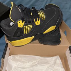 Retro 4 Black And Yellow
