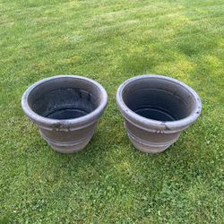 2 Large Brown Outdoor Pots