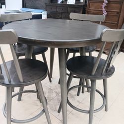*Dining Room Special!!!*---Charming Sorrento Dining Table Sets W/4 Swivel Chairs---Delivery And Financing Available👍
