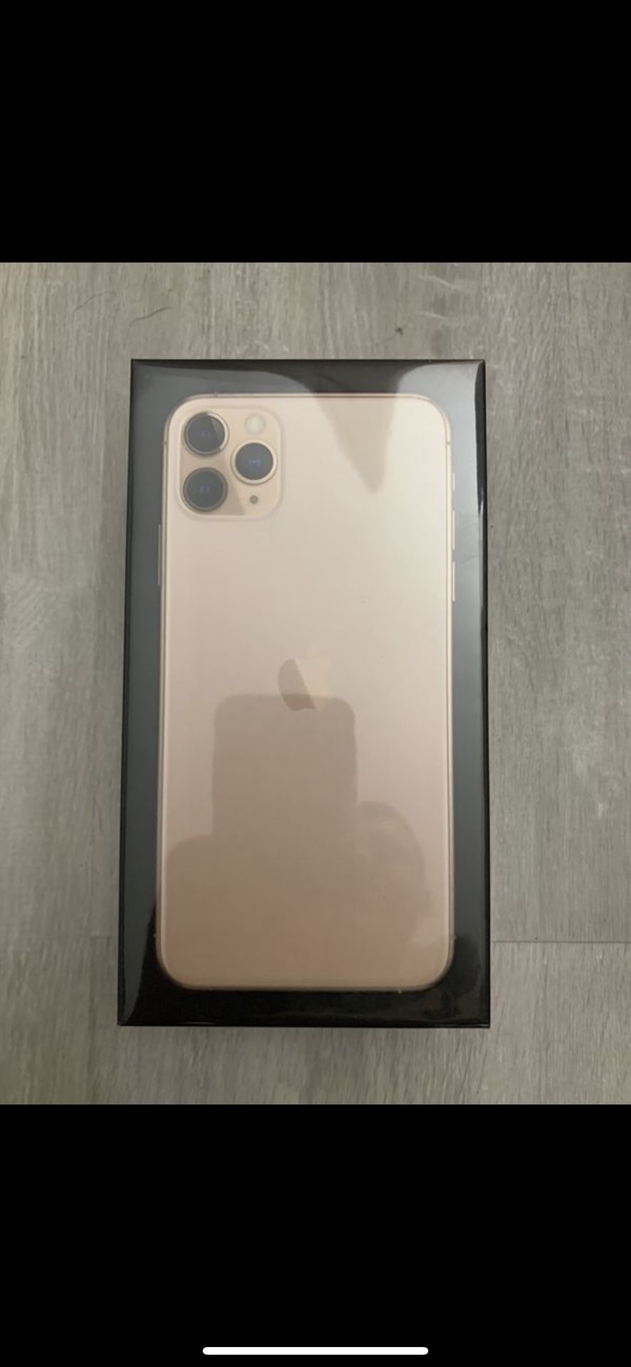 iPhone 11 pro max 256GB Verizon