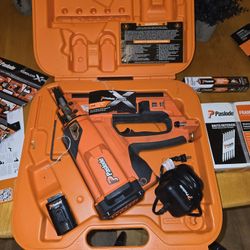 Paslode 30° Xpro With Gas And Nails