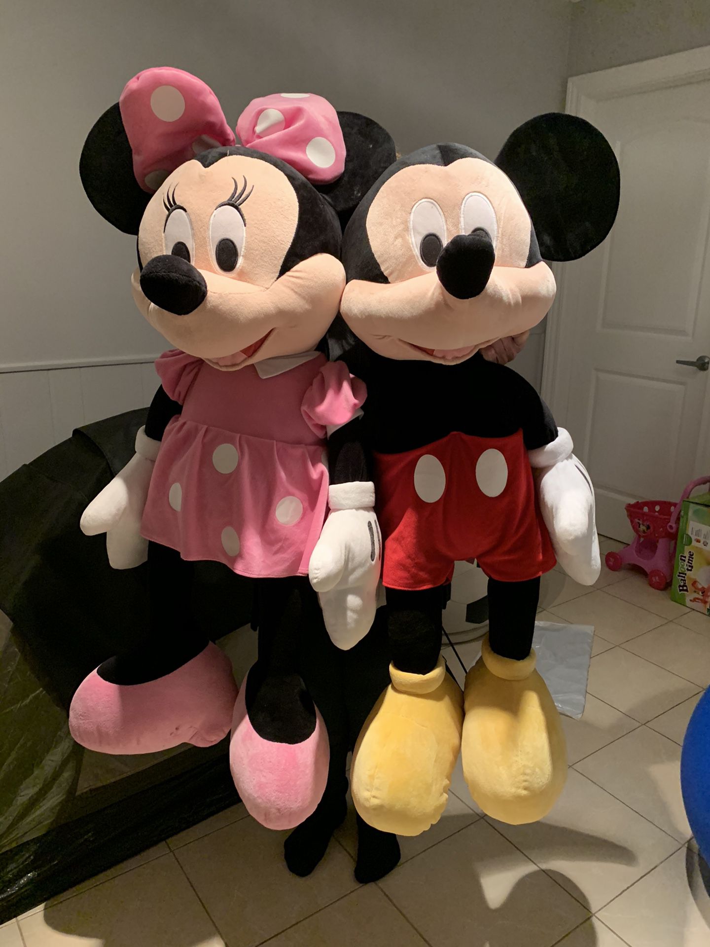 Giant Plush Toy Mickey And Minnie