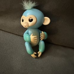 Fingerlings Interactive Monkey 