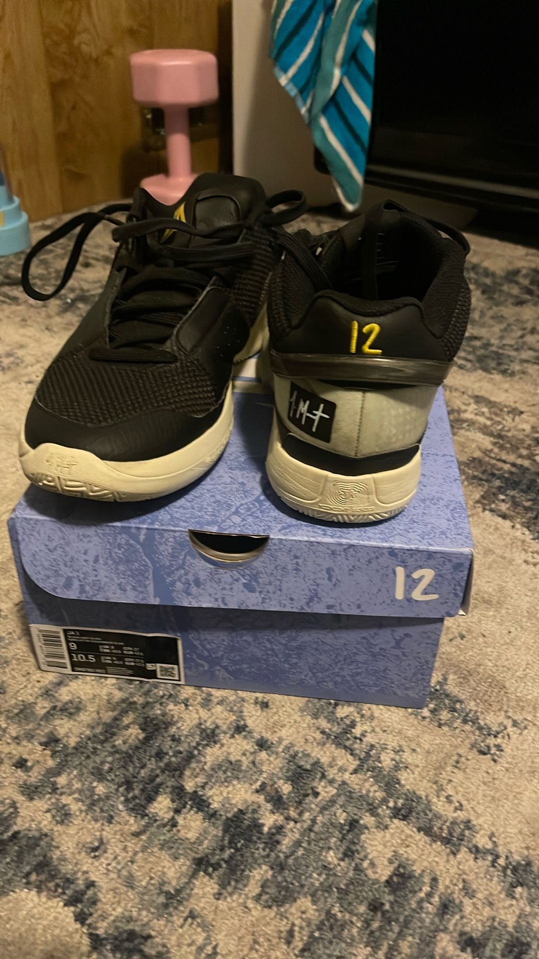 Ja 1s Basketball Shoes Size 9
