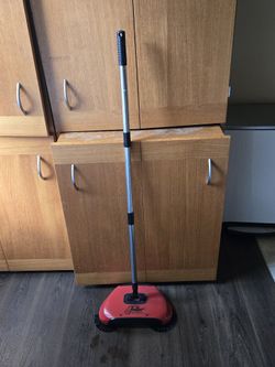 Fuller Brush Co. Carpet Sweeper