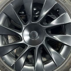 20” Tesla model y induction wheels used Goodyear 255/40/20